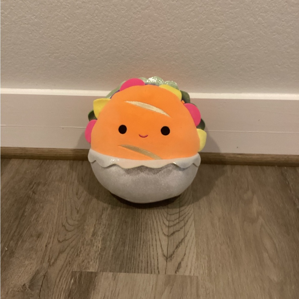 Iker 8” Squishmallow